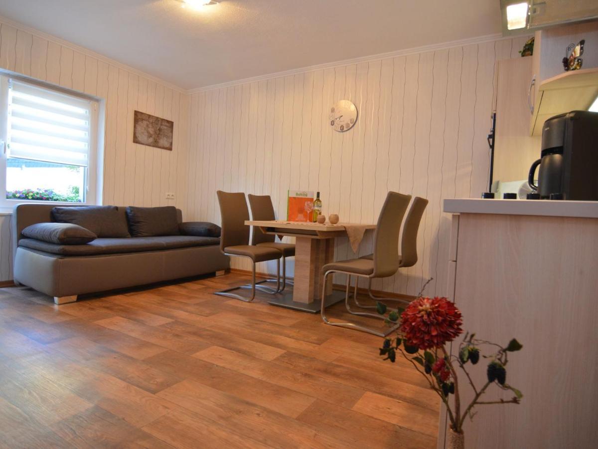 Modern Holiday Home Idyllic Setting With Terrace メーデバッハ エクステリア 写真