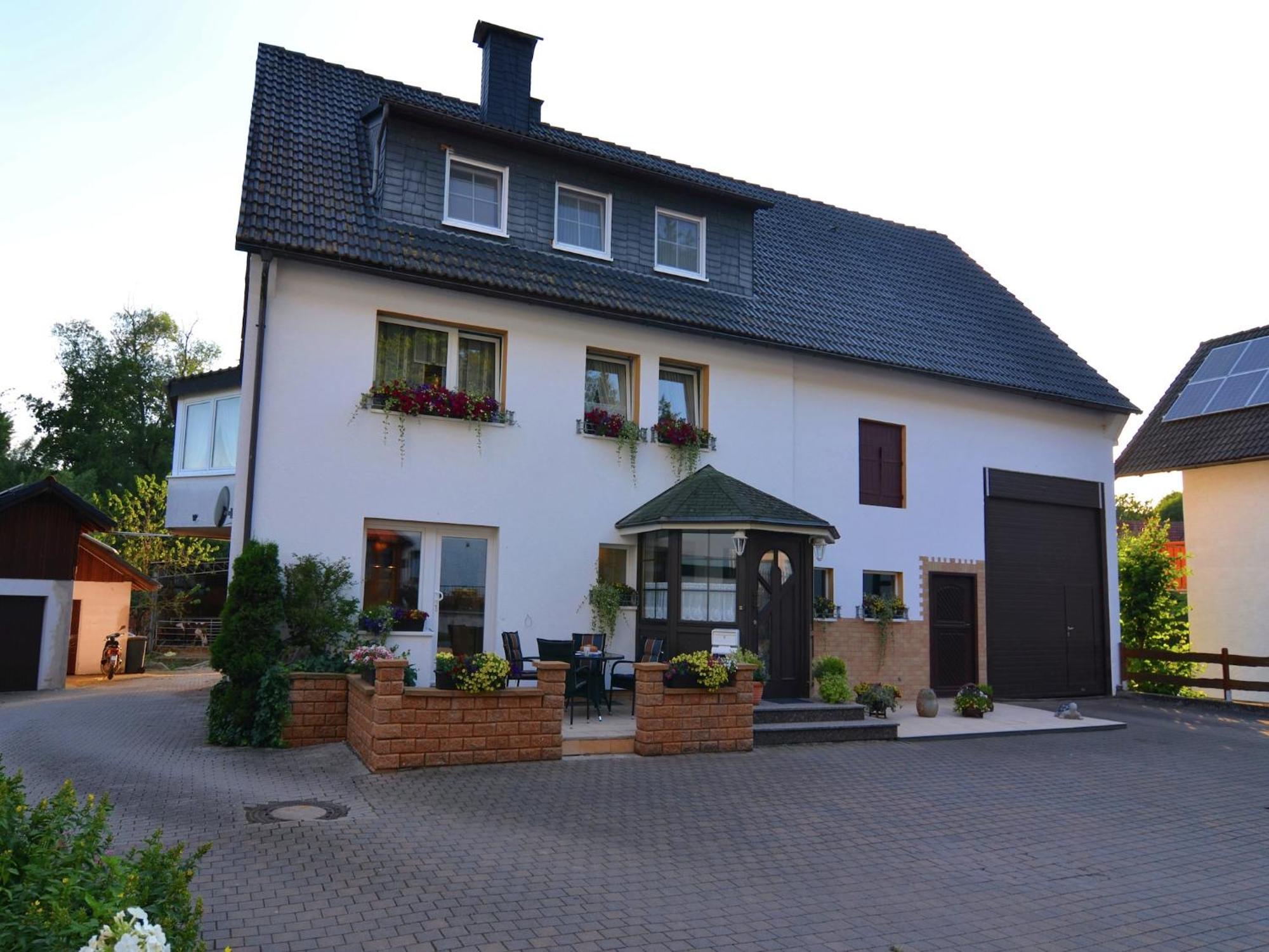 Modern Holiday Home Idyllic Setting With Terrace メーデバッハ エクステリア 写真
